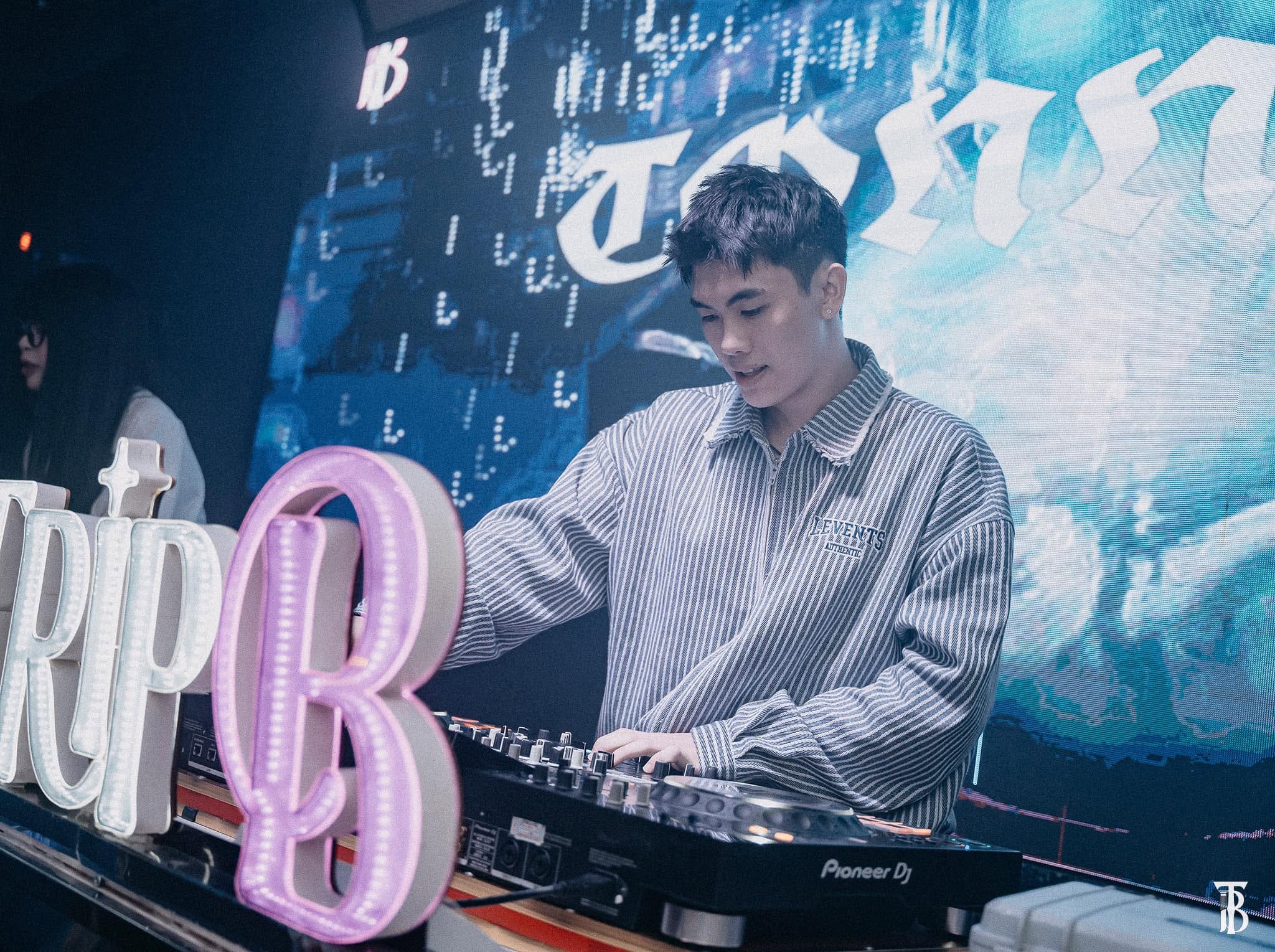 Performance 10